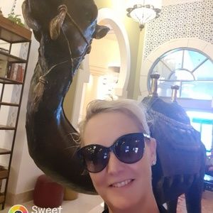 Meet your Posher, Sherrie